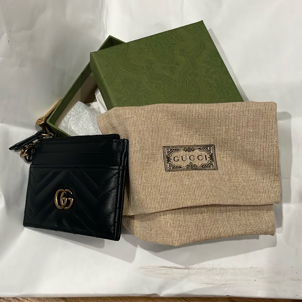 Gucci Black and Gold Card & Coin Holder - Picture 6 of 6